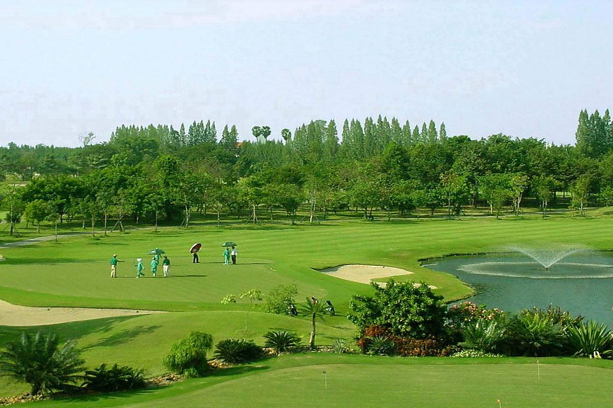 Bangkok Golf Club by CUE Holidays